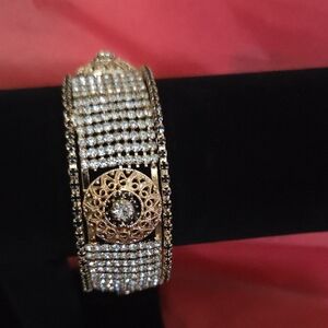 Elegant Boutique Gold, Black, and Silver Women's Bracelet